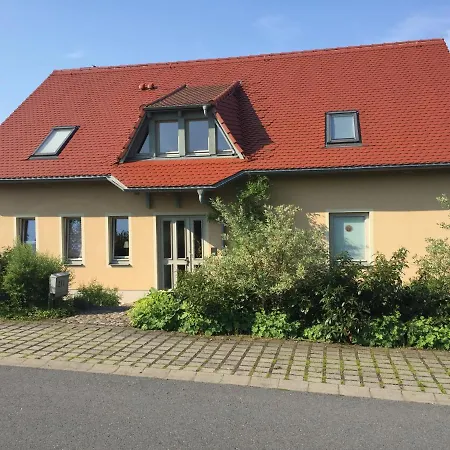 Trede Apartment *